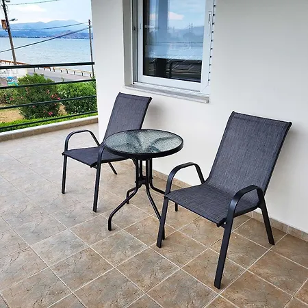 Seaside Bluethalassa With Garden 아르고스